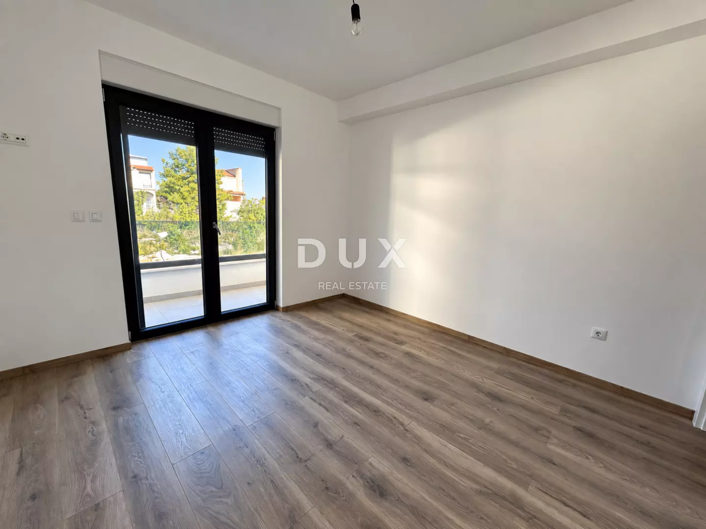 3-bedroom Apartment In Vodice, Croatia (171,38 M²)