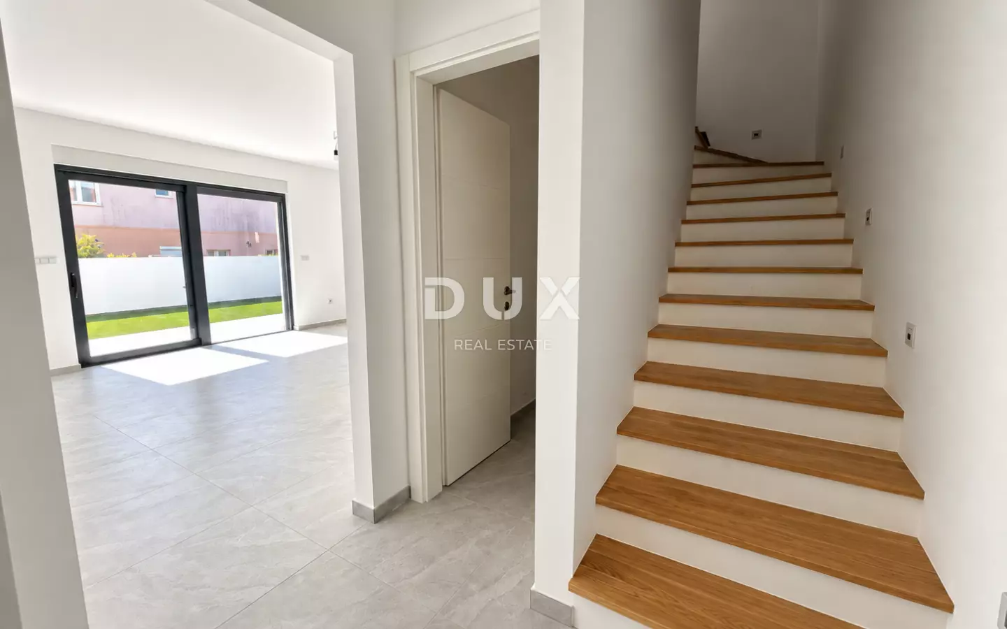 2-bedroom Apartment In Vodice, Croatia (113,37 M²)