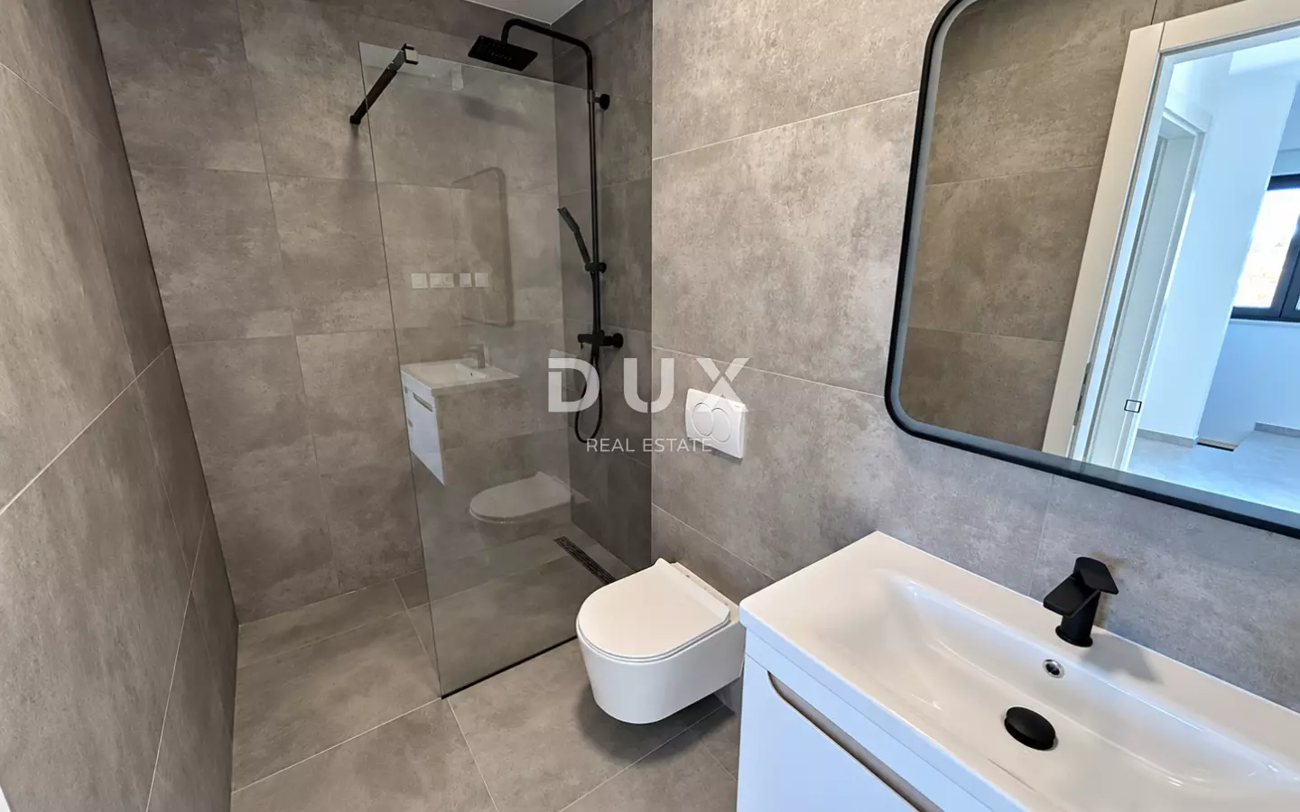 2-bedroom Apartment In Vodice, Croatia (113,37 M²)
