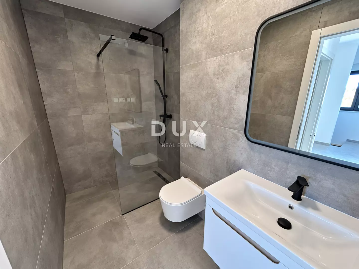 2-bedroom Apartment In Vodice, Croatia (113,37 M²)