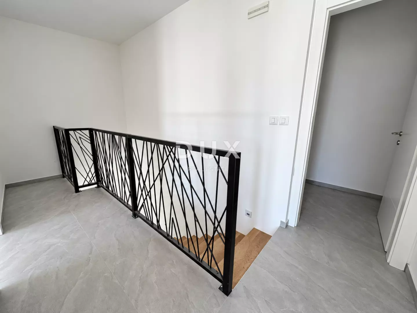 2-bedroom Apartment In Vodice, Croatia (111,15 M²)