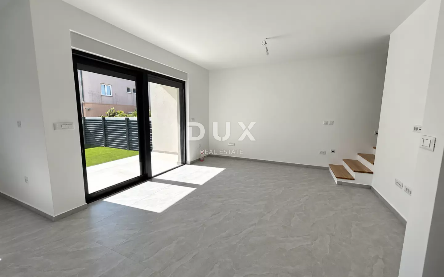 2-bedroom Apartment In Vodice, Croatia (111,15 M²)