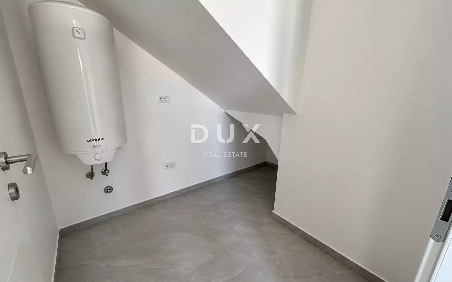 3-bedroom Apartment In Vodice, Croatia (124,4 M²)