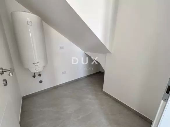 3-bedroom Apartment In Vodice, Croatia (124,4 M²)