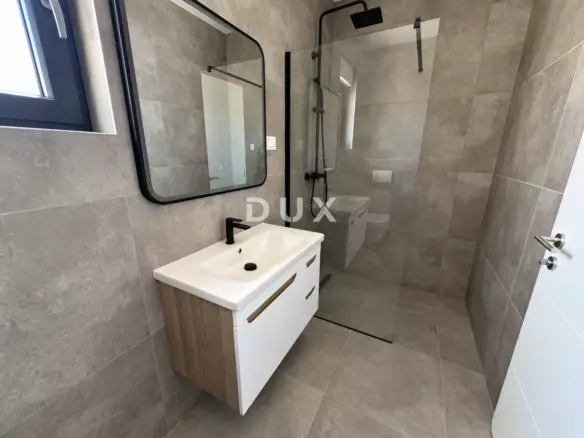 3-bedroom Apartment In Vodice, Croatia (124,4 M²)