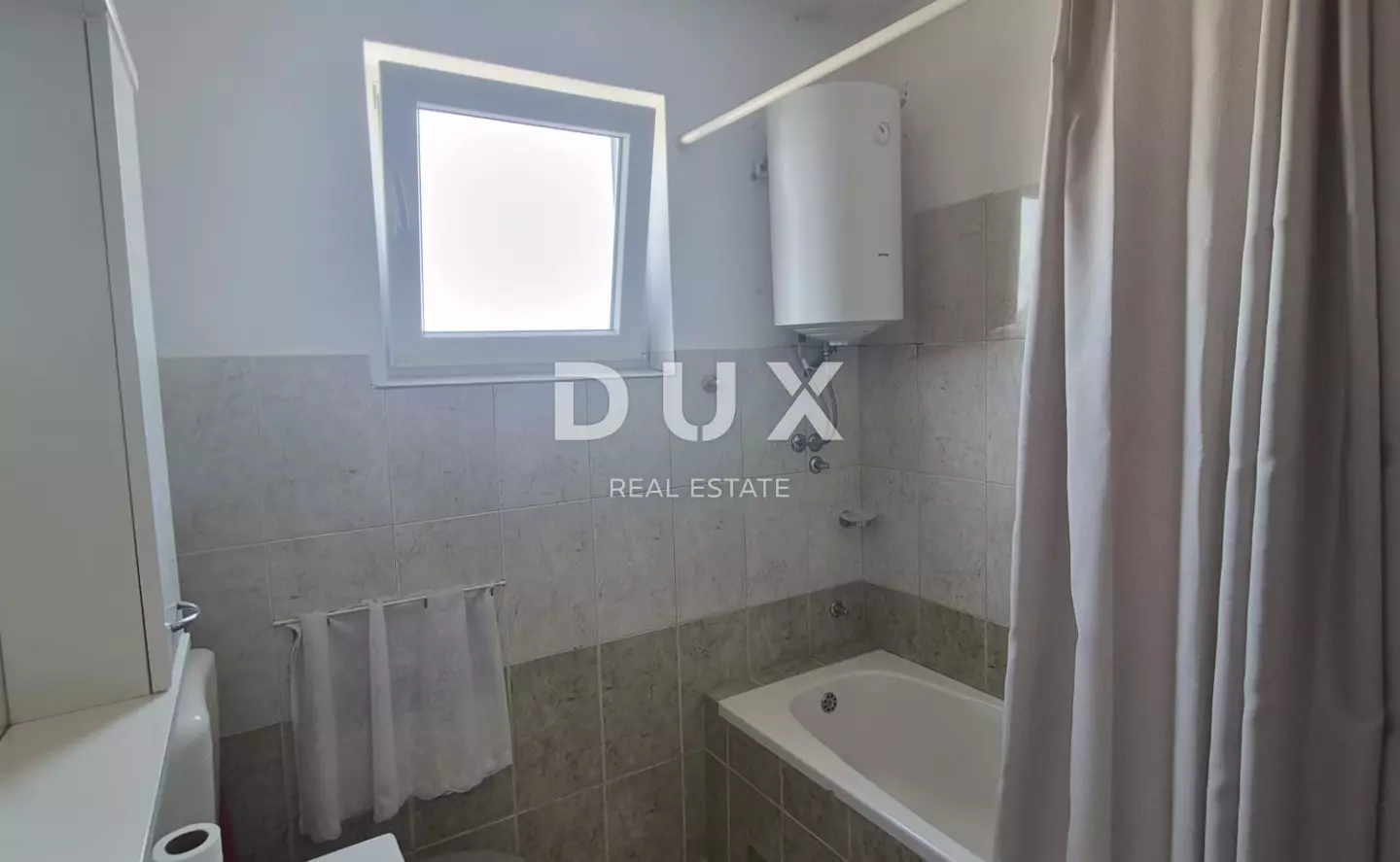 2-bedroom Apartment In Jazine, Croatia (53 M²)