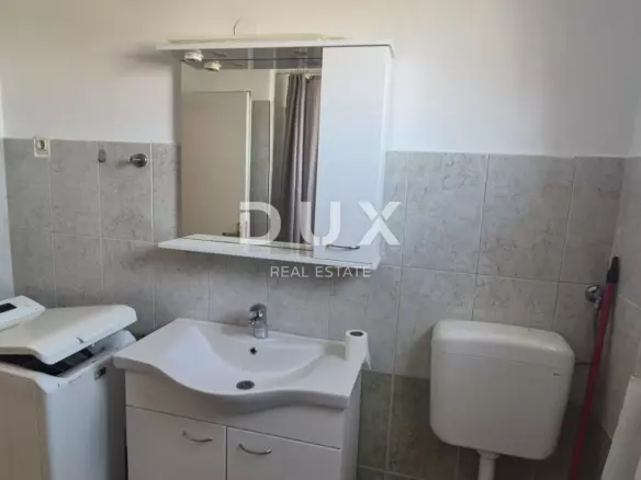 2-bedroom Apartment In Jazine, Croatia (53 M²)