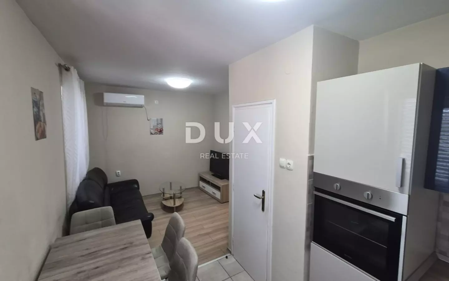 2-bedroom Apartment In Jazine, Croatia (53 M²)