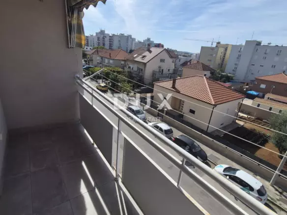 2-bedroom Apartment In Jazine, Croatia (53 M²)
