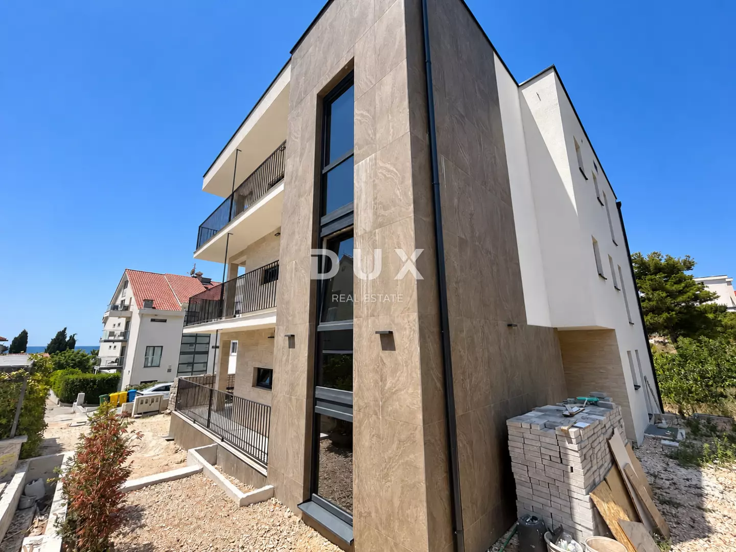 9-bedroom Detached House In Zečevo Rogozničko, Croatia (420 M²)