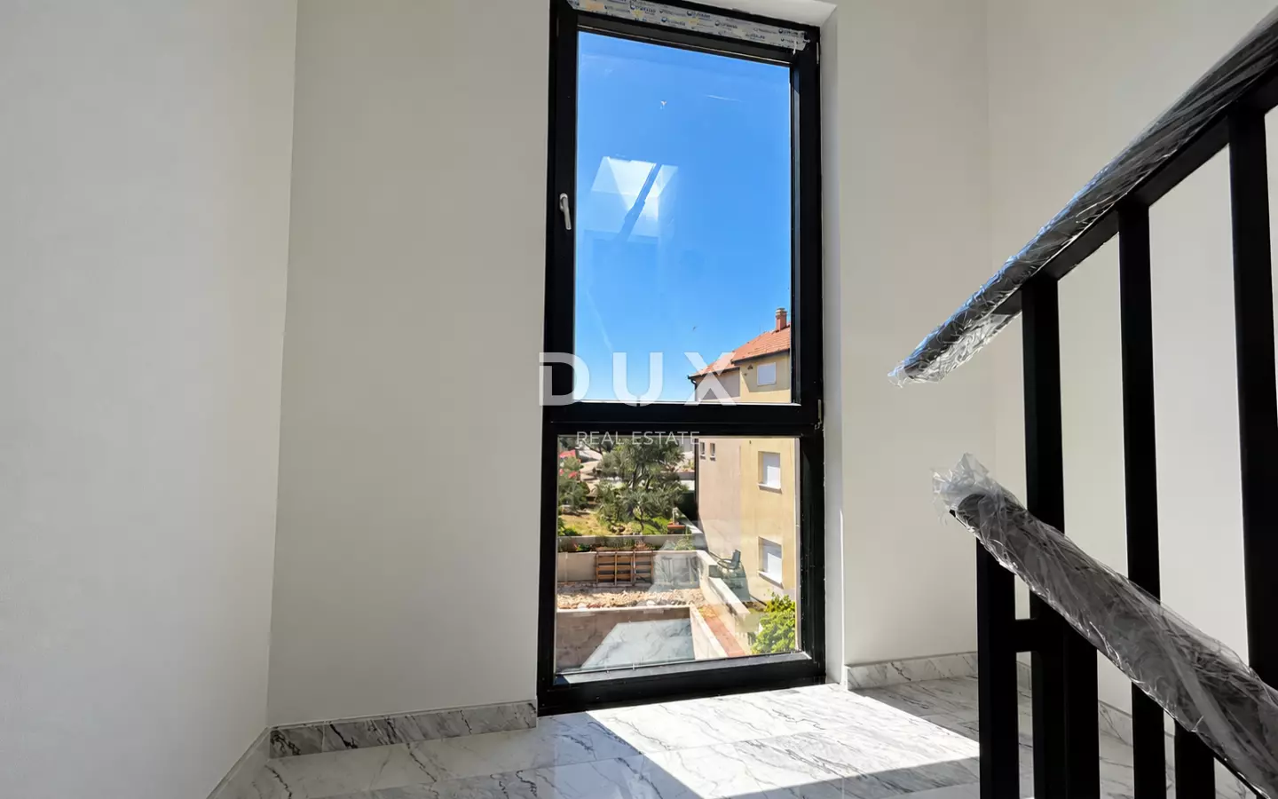 9-bedroom Detached House In Zečevo Rogozničko, Croatia (420 M²)