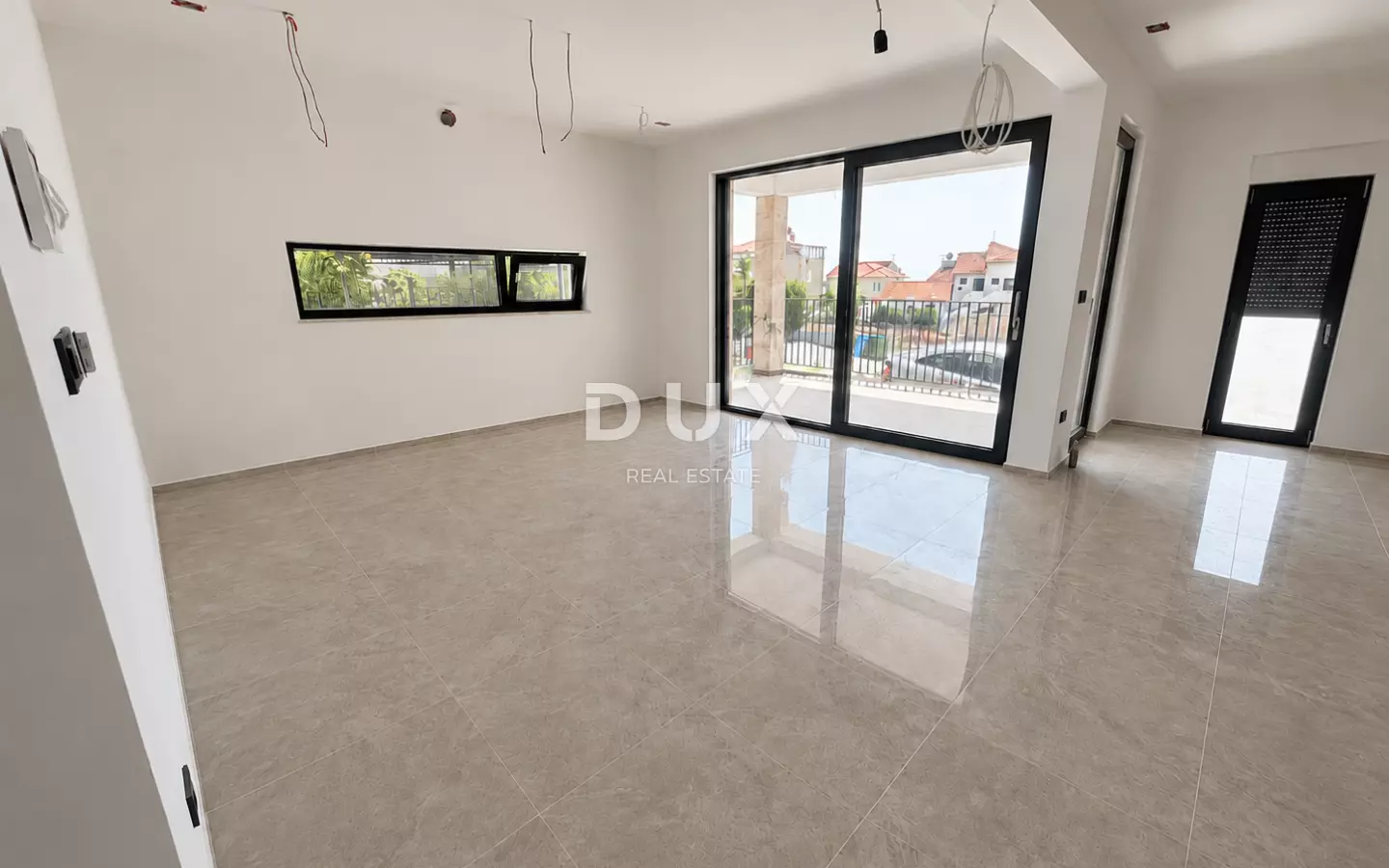 9-bedroom Detached House In Zečevo Rogozničko, Croatia (420 M²)