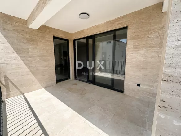9-bedroom Detached House In Zečevo Rogozničko, Croatia (420 M²)