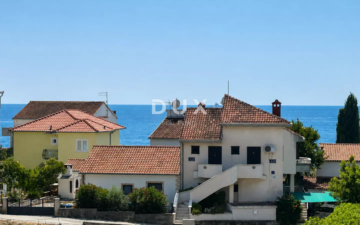 9-bedroom Detached House In Zečevo Rogozničko, Croatia (420 M²)