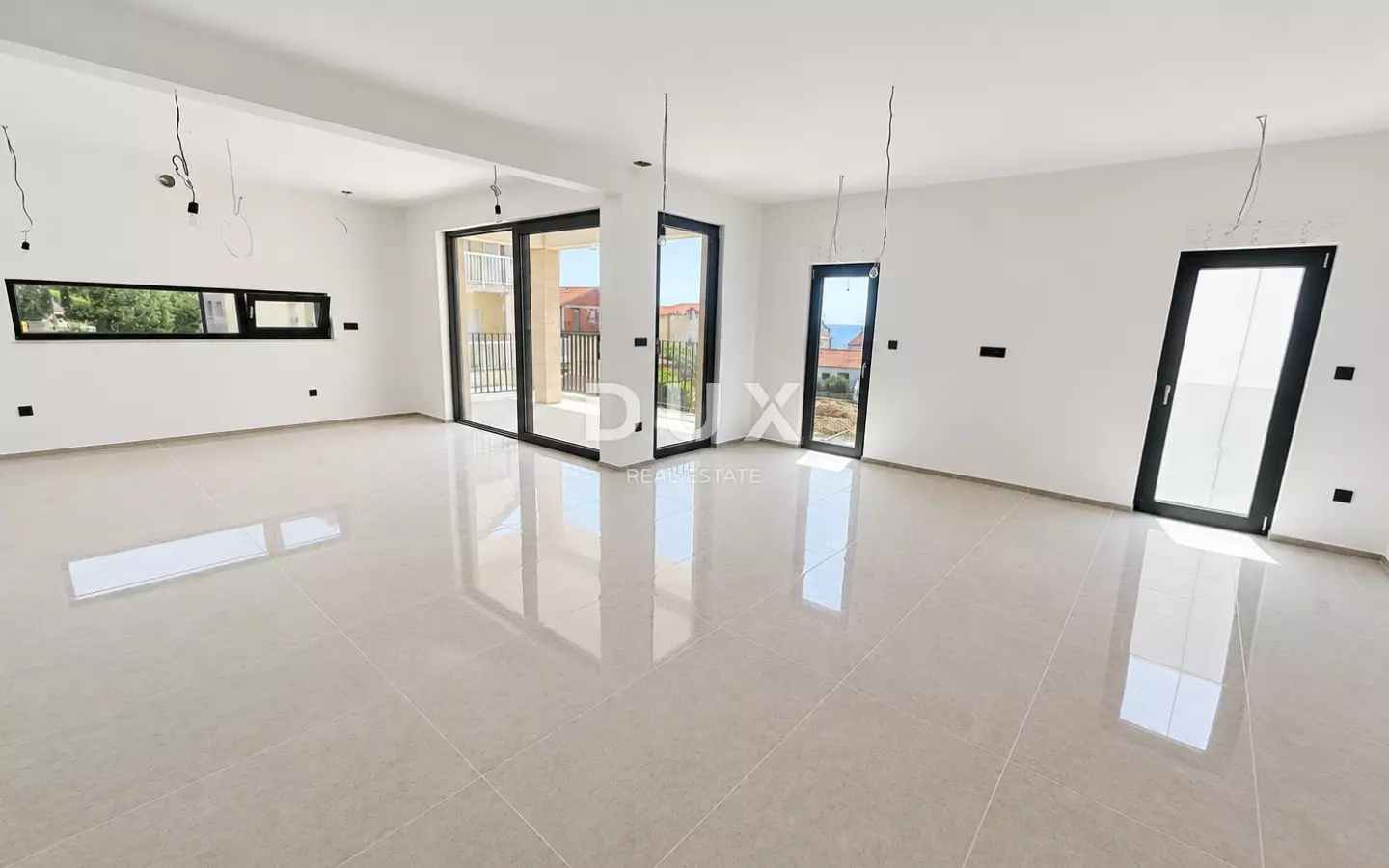 9-bedroom Detached House In Zečevo Rogozničko, Croatia (420 M²)