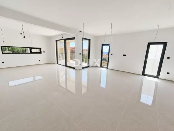 9-bedroom Detached House In Zečevo Rogozničko, Croatia (420 M²)
