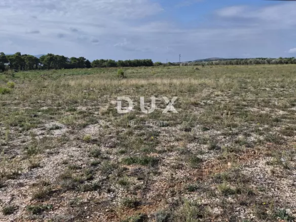 Land In Biograd Na Moru, Croatia (31.354 M²)