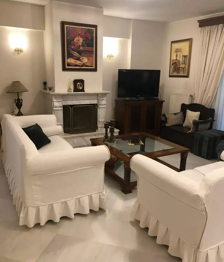 4-bedroom Flat In Palaio Faliro, Greece (150 M²)