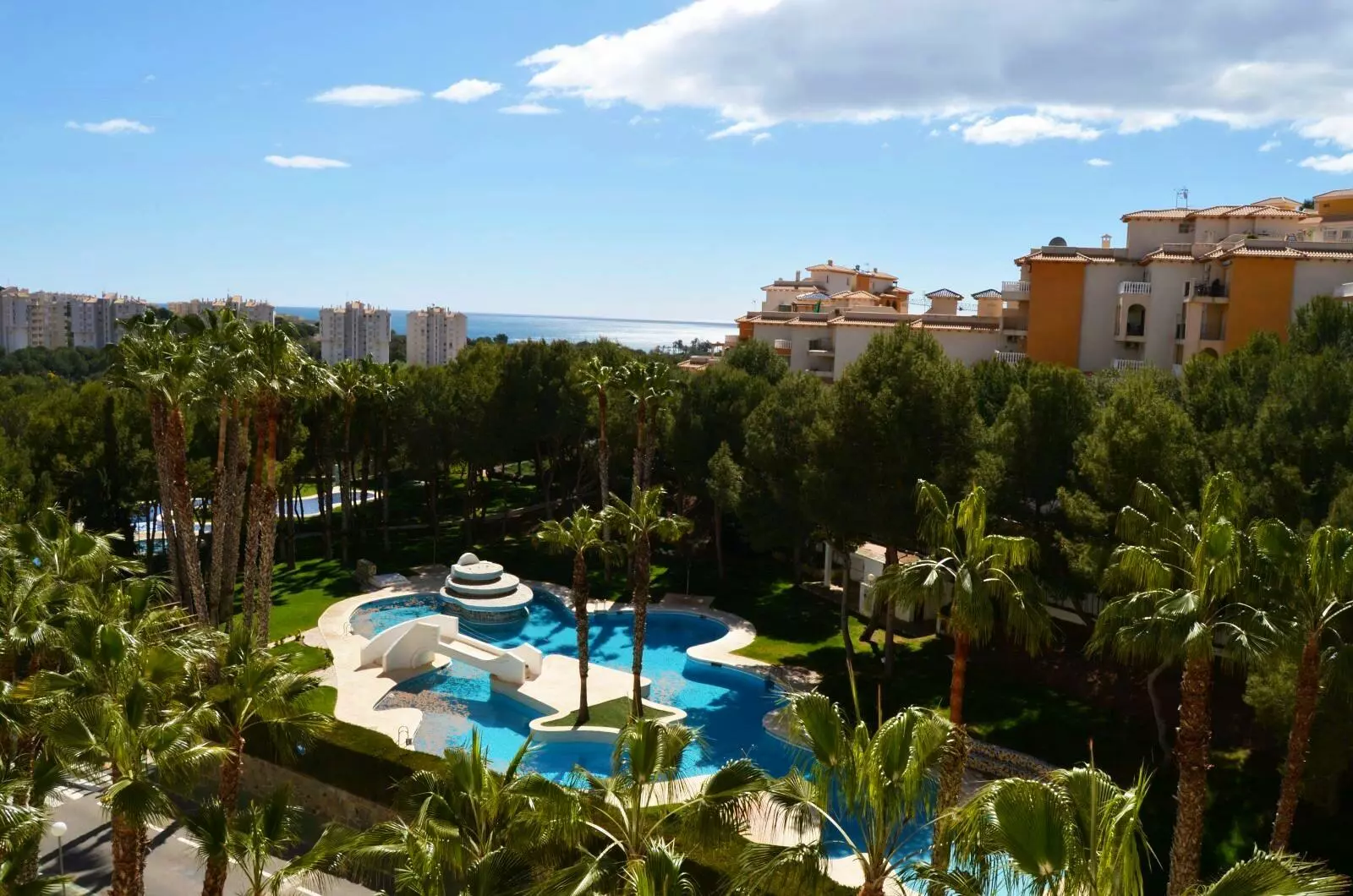 2-bedroom Apartment In Orihuela Costa, Spain (60 M²)