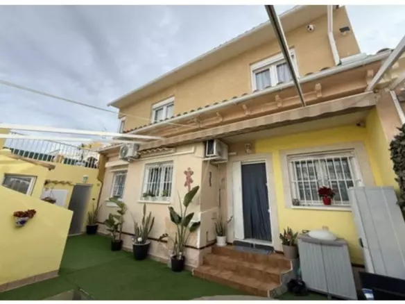 4-bedroom Town House In Orihuela Costa, Spain (145 M²)