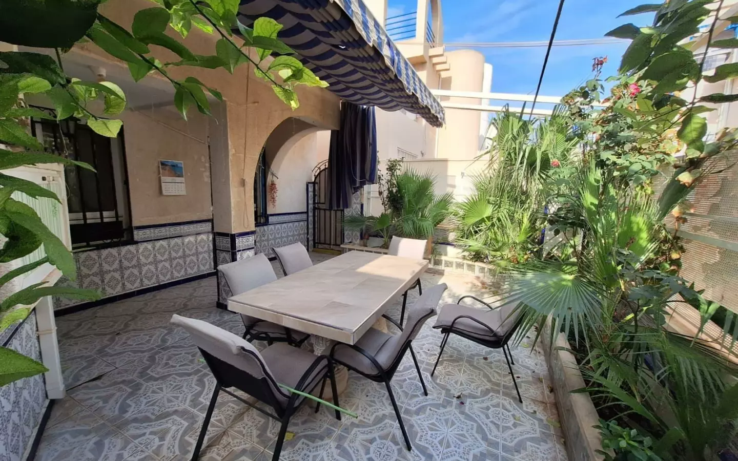 5-bedroom Quad House In Torrevieja, Spain (97 M²)