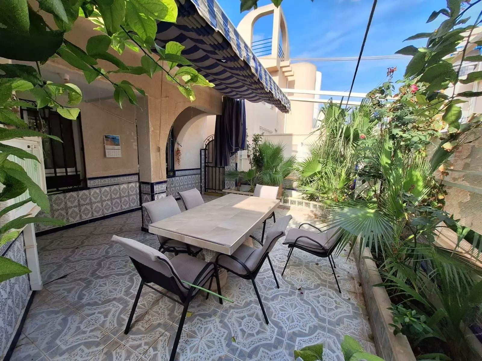 5-bedroom Quad House In Torrevieja, Spain (97 M²)