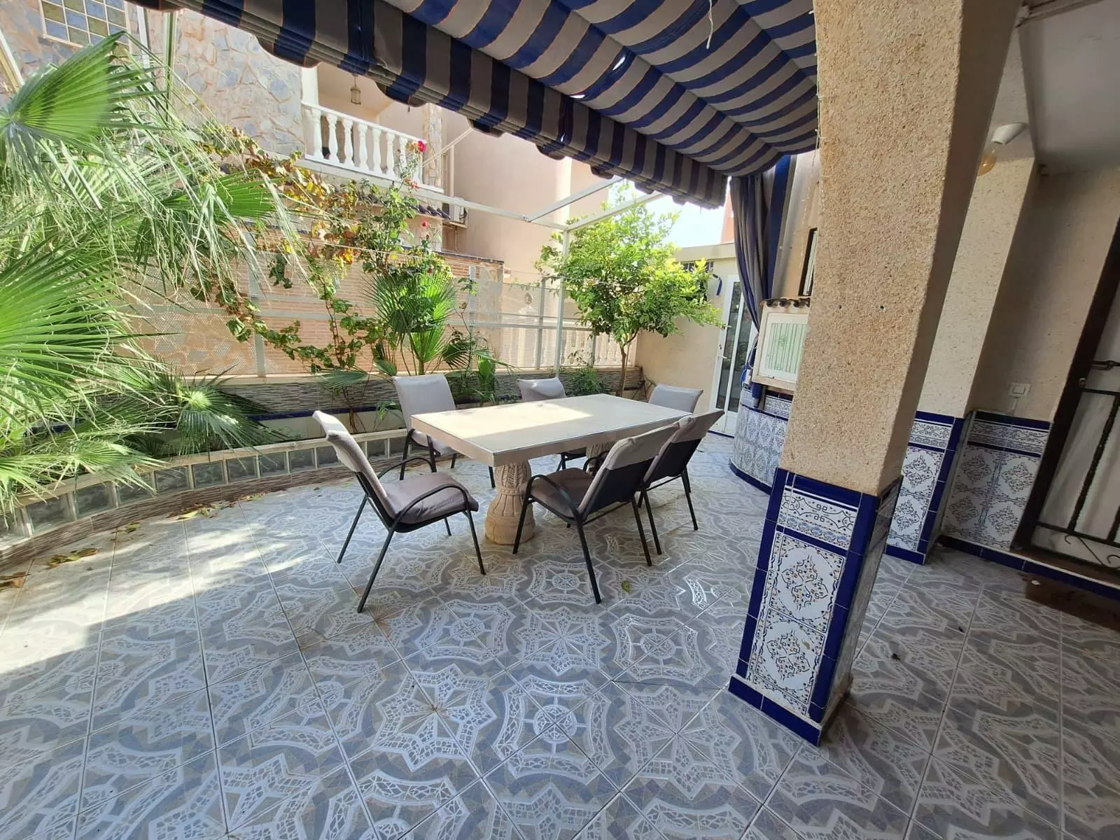 5-bedroom Quad House In Torrevieja, Spain (97 M²)