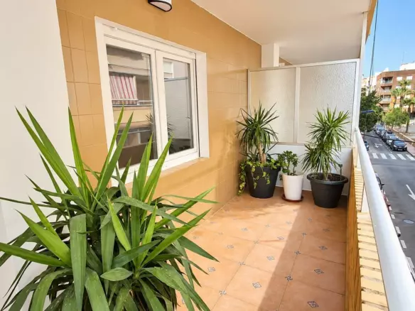 3-bedroom Apartment In Torrevieja, Spain (119 M²)