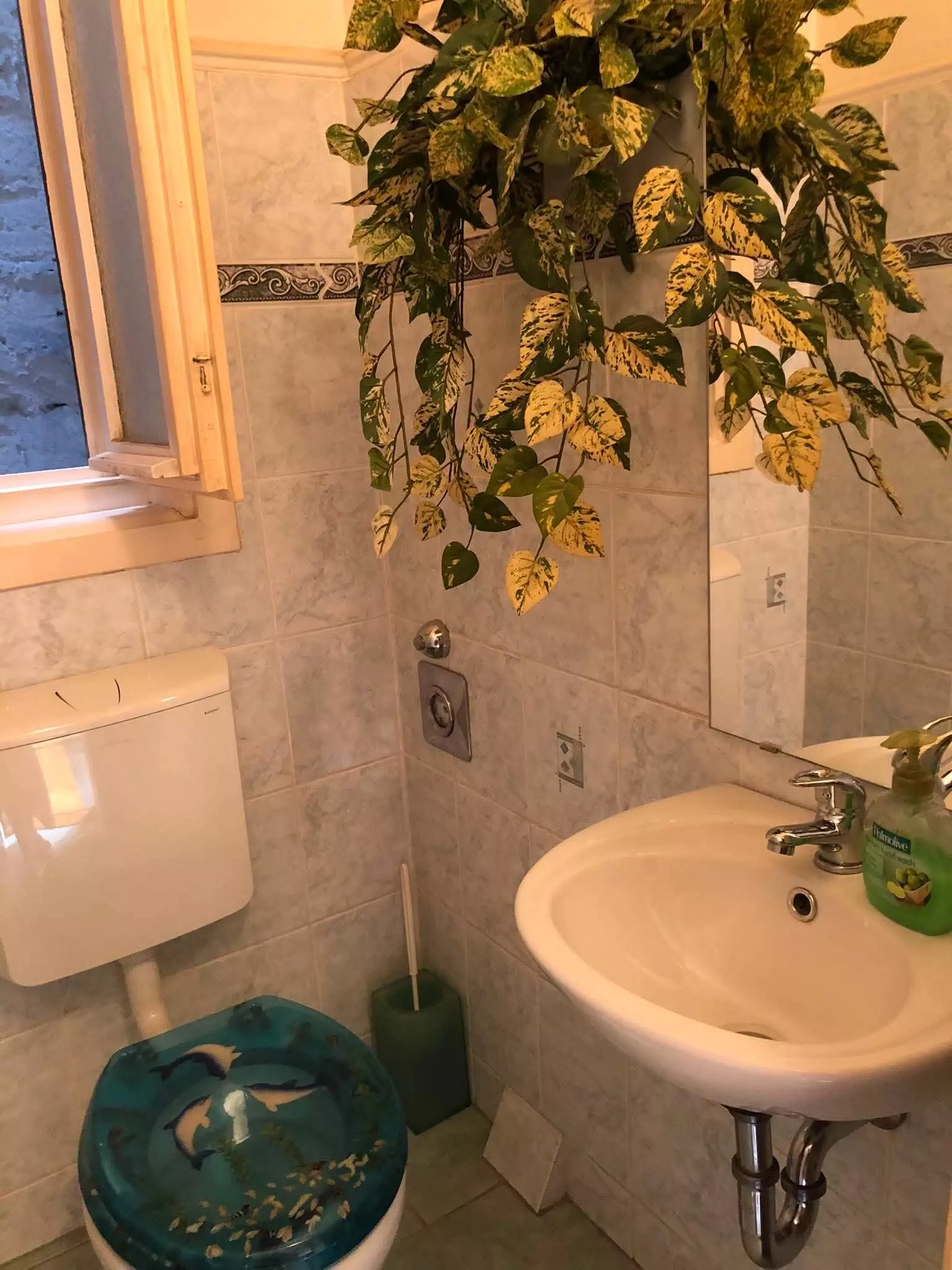 Grand Historic Budapest Apartment Near Oktogon – 117 Sqm – 5 Rooms – Conversion Potential