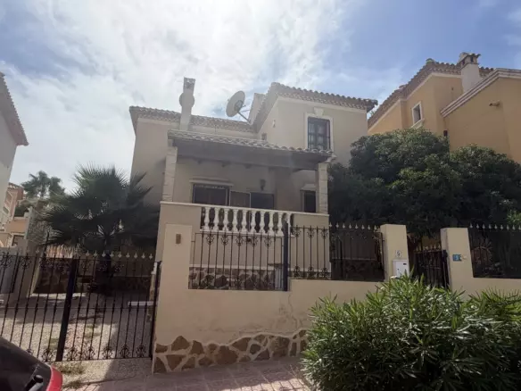 3-bedroom Villa In Ciudad Quesada, Spain