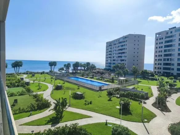3-bedroom Apartment In Orihuela Costa, Spain (120 M²)