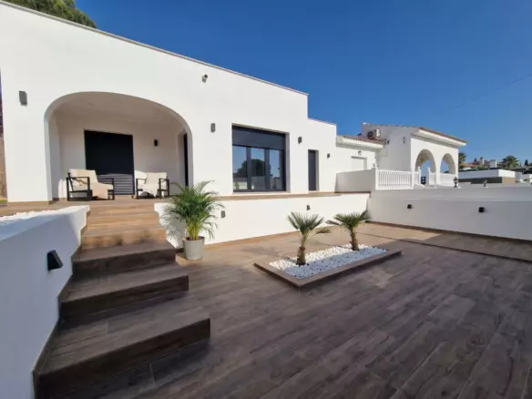 3-bedroom Villa In Torrevieja, Spain (110 M²)
