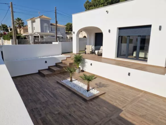 3-bedroom Villa In Torrevieja, Spain (110 M²)