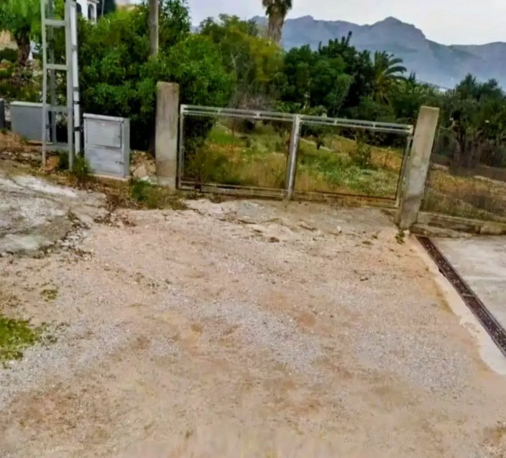 3-bedroom Villa In Benidoleig, Spain (307 M²)