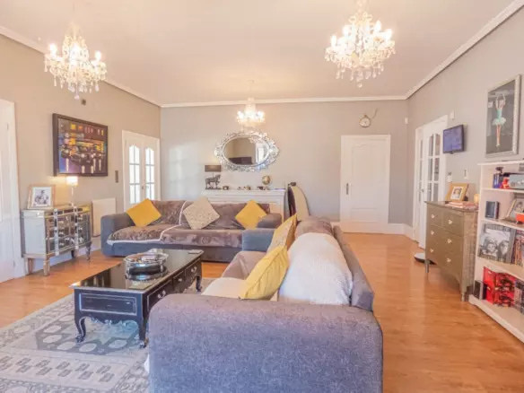 6-bedroom Villa In Rojales, Spain (440 M²)