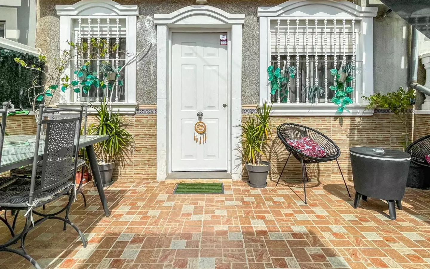 3-bedroom Bungalow In Torrevieja, Spain (95 M²)
