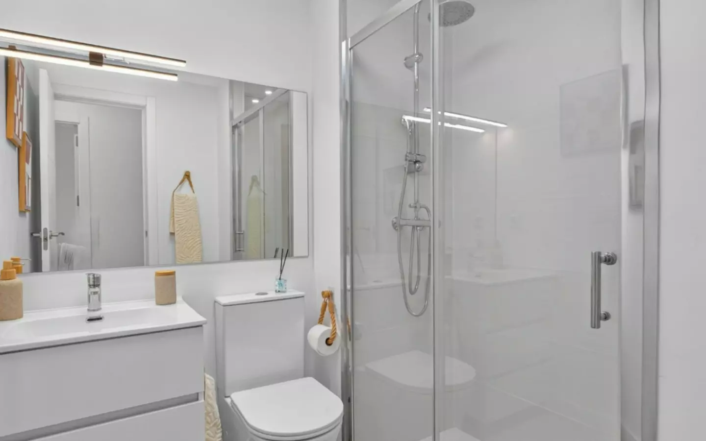 2-bedroom Apartment In Orihuela Costa, Spain (86 M²)