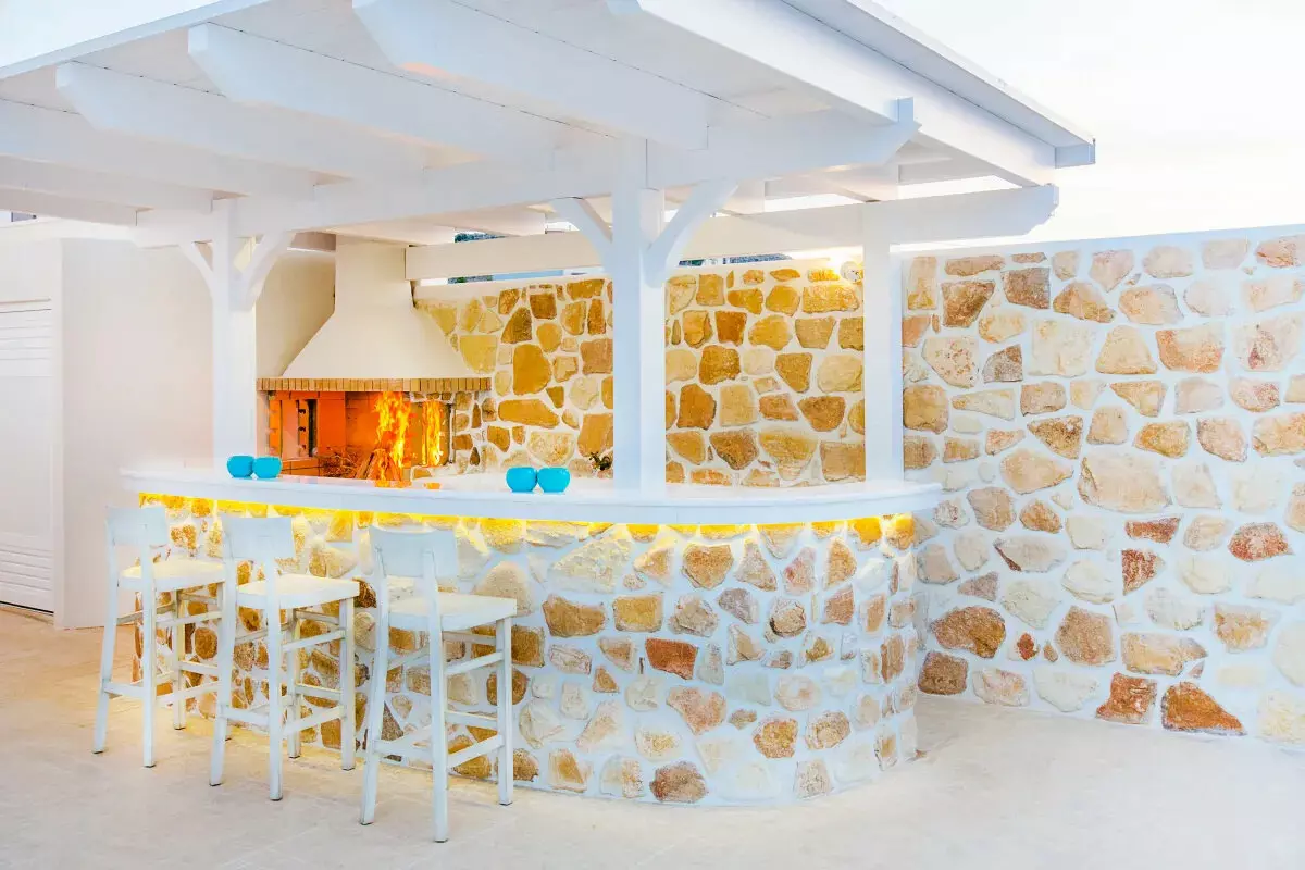 Exceptional 6-bedroom Luxury Villa With Heated Pool And Sea Views Near Kokkini Hani, Heraklion