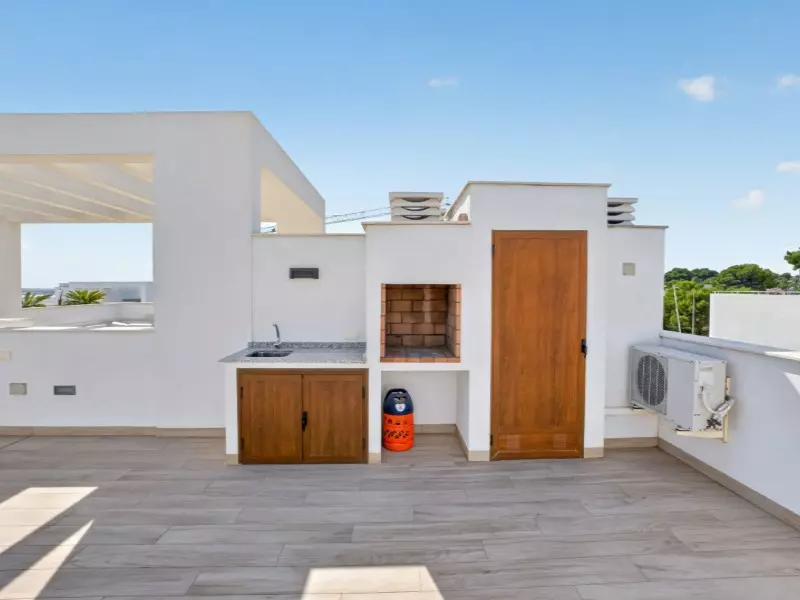 2-bedroom Penthouse In Torrevieja, Spain (79 M²)