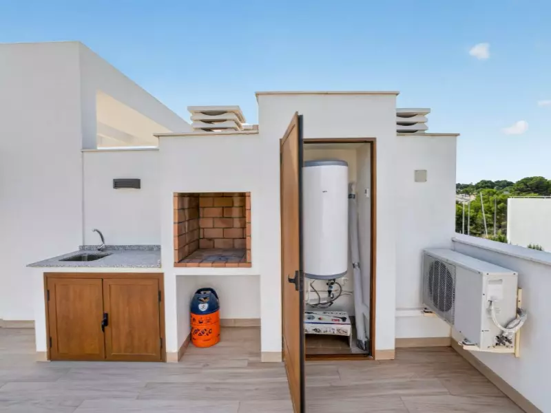 2-bedroom Penthouse In Torrevieja, Spain (79 M²)