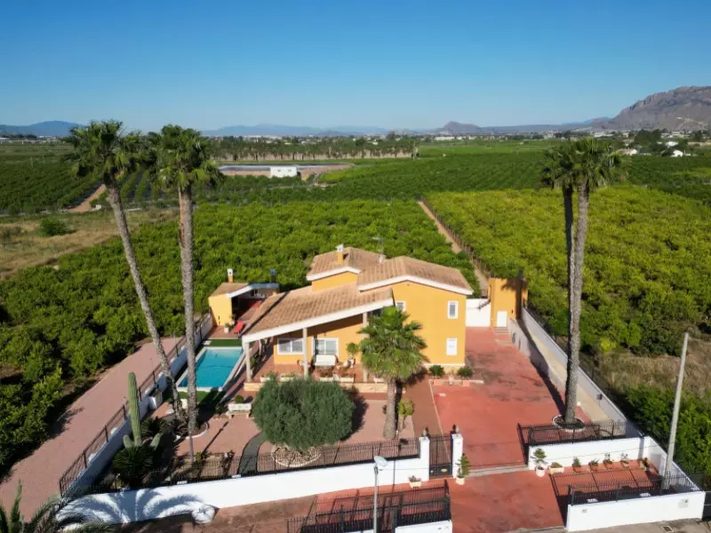 5-bedroom Villa In Orihuela, Spain (433 M²)