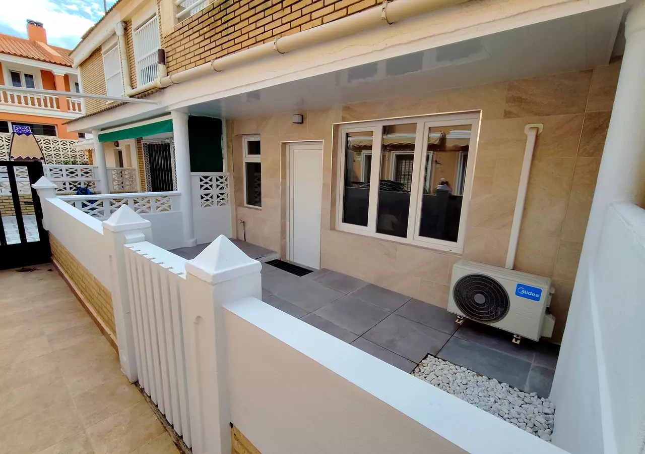 2-bedroom Apartment In Torrevieja, Spain (66 M²)
