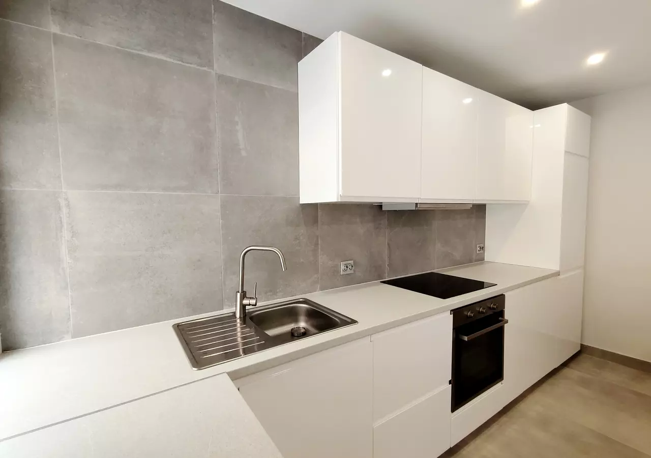 2-bedroom Apartment In Torrevieja, Spain (66 M²)