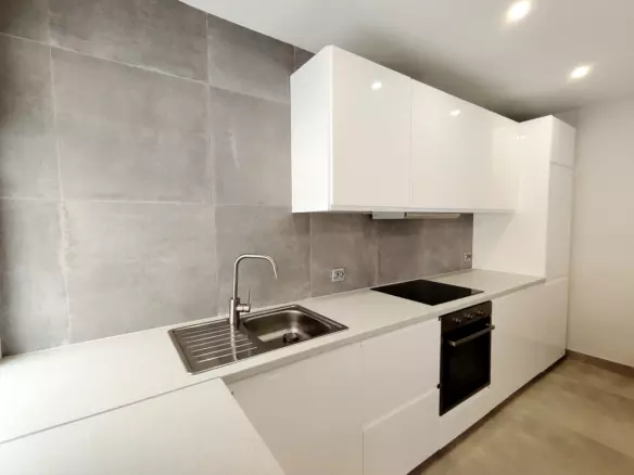 2-bedroom Apartment In Torrevieja, Spain (66 M²)