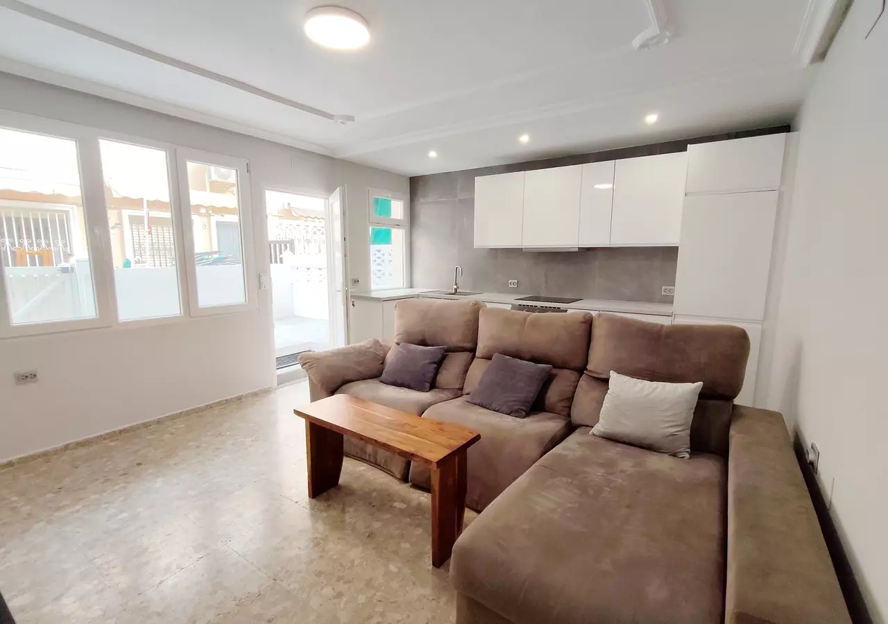 2-bedroom Apartment In Torrevieja, Spain (66 M²)