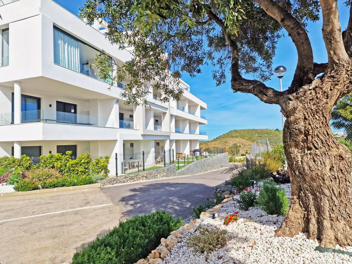 2-bedroom Apartment In Mijas, Spain (98 M²)
