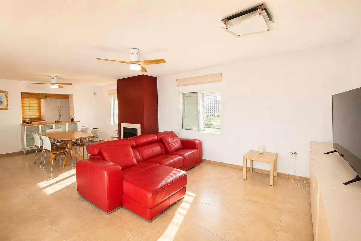 5-bedroom Villa In Orihuela, Spain (329 M²)