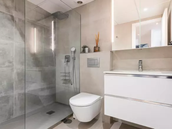 3-bedroom Apartment In Marbella, Spain (136 M²)