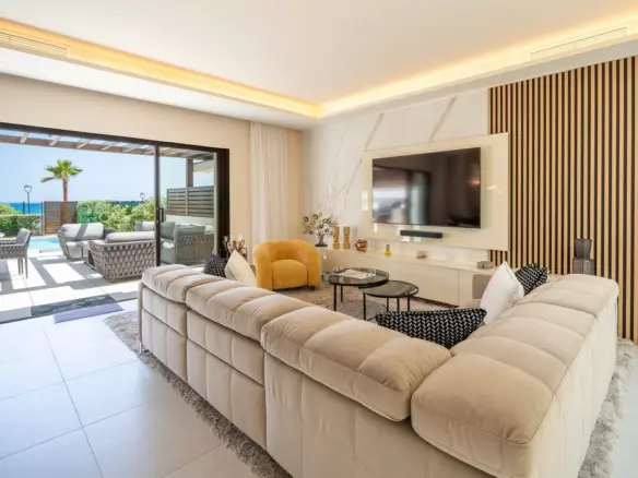 4-bedroom Town House In Estepona, Spain (398 M²)