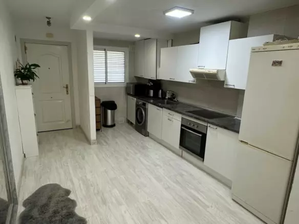 2-bedroom Apartment In Benalmádena, Spain (80 M²)
